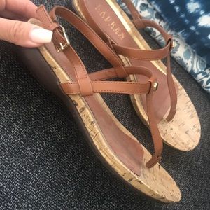 Ralph Lauren Sandals t strap style